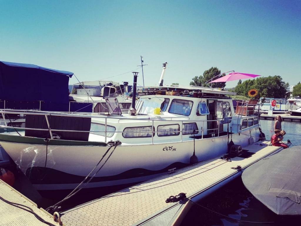 Bateau Eos Hotell Strasbourg Eksteriør bilde
